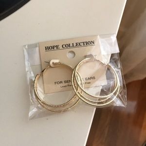 HOPE COLLECTION gold multi hoop earrings